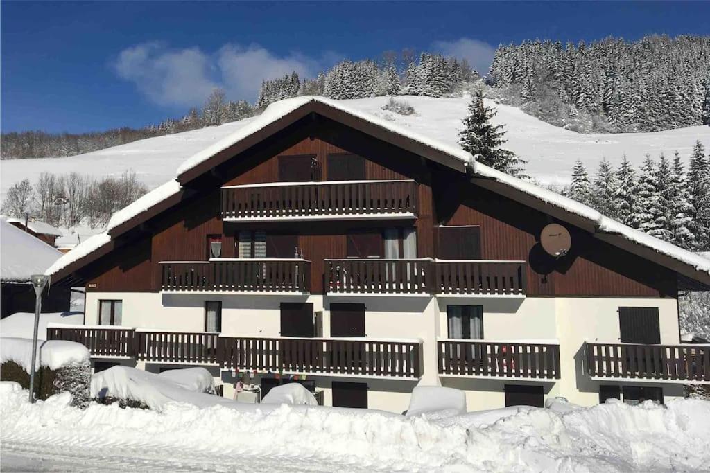 Plein Sud Montagne Et Lacs *